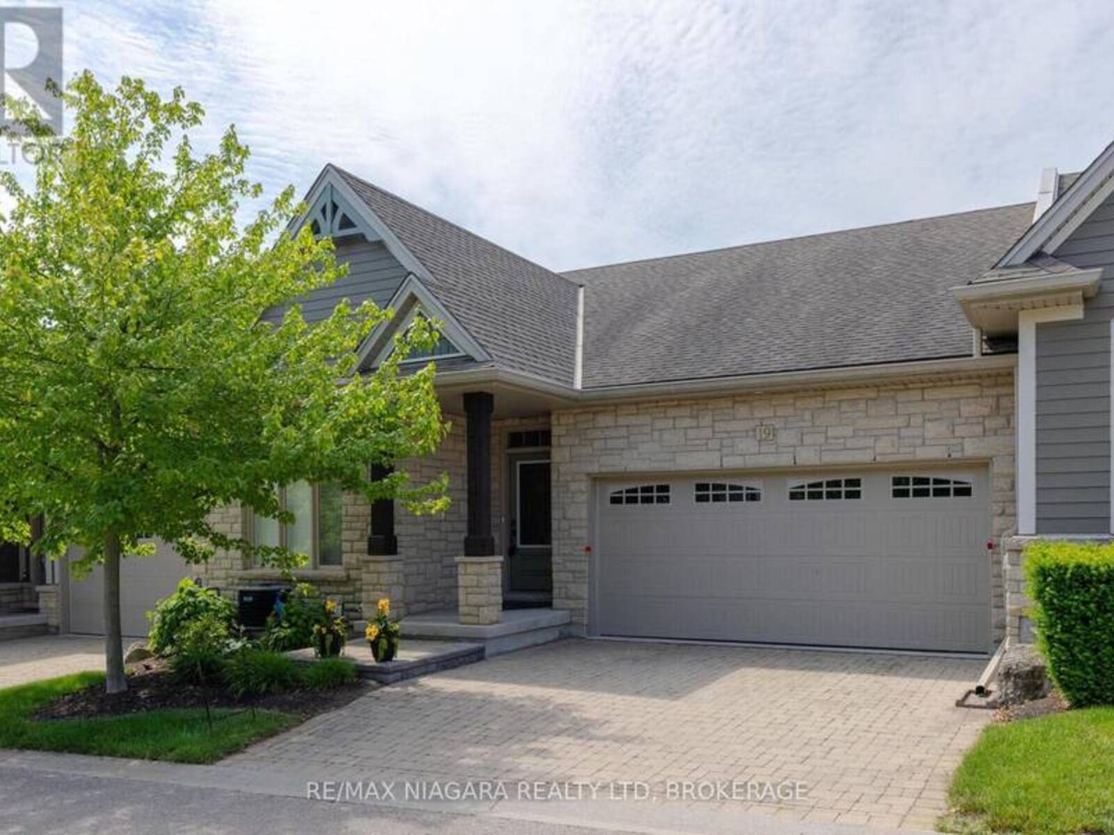 19 CRIMSON DRIVE, Niagara-on-the-Lake, Ontario L0S 1J1