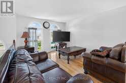 6 CEDAR COURT | St. Catharines Ontario | Slide Image Sixteen