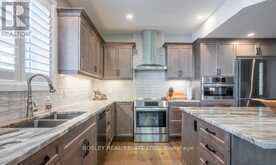 1 HURRICANE ROAD | Fonthill Ontario | Slide Image Thirty