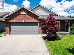 15 ARLENE STREET St. Catharines Ontario, L2S 4C9