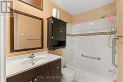 10 WAKELIN TERRACE | St. Catharines Ontario | Slide Image Thirty-two