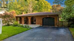 37 SPRUCESIDE CRESCENT | Fonthill Ontario | Slide Image One