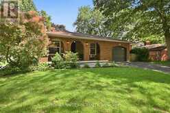 37 SPRUCESIDE CRESCENT | Fonthill Ontario | Slide Image Two