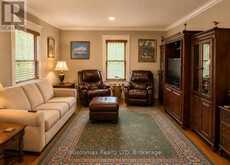 10 ROSE AVENUE | Thorold Ontario | Slide Image Eight