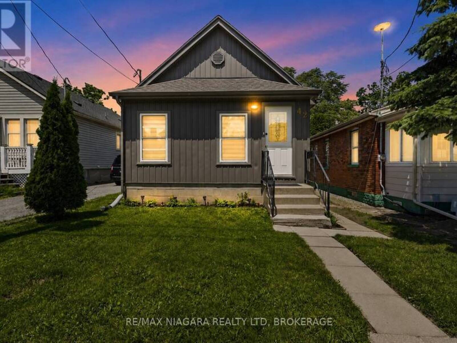 42 MCCORMICK STREET, Welland, Ontario L3C 4L9