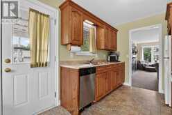 217 PINE STREET | Dunnville Ontario | Slide Image Twelve