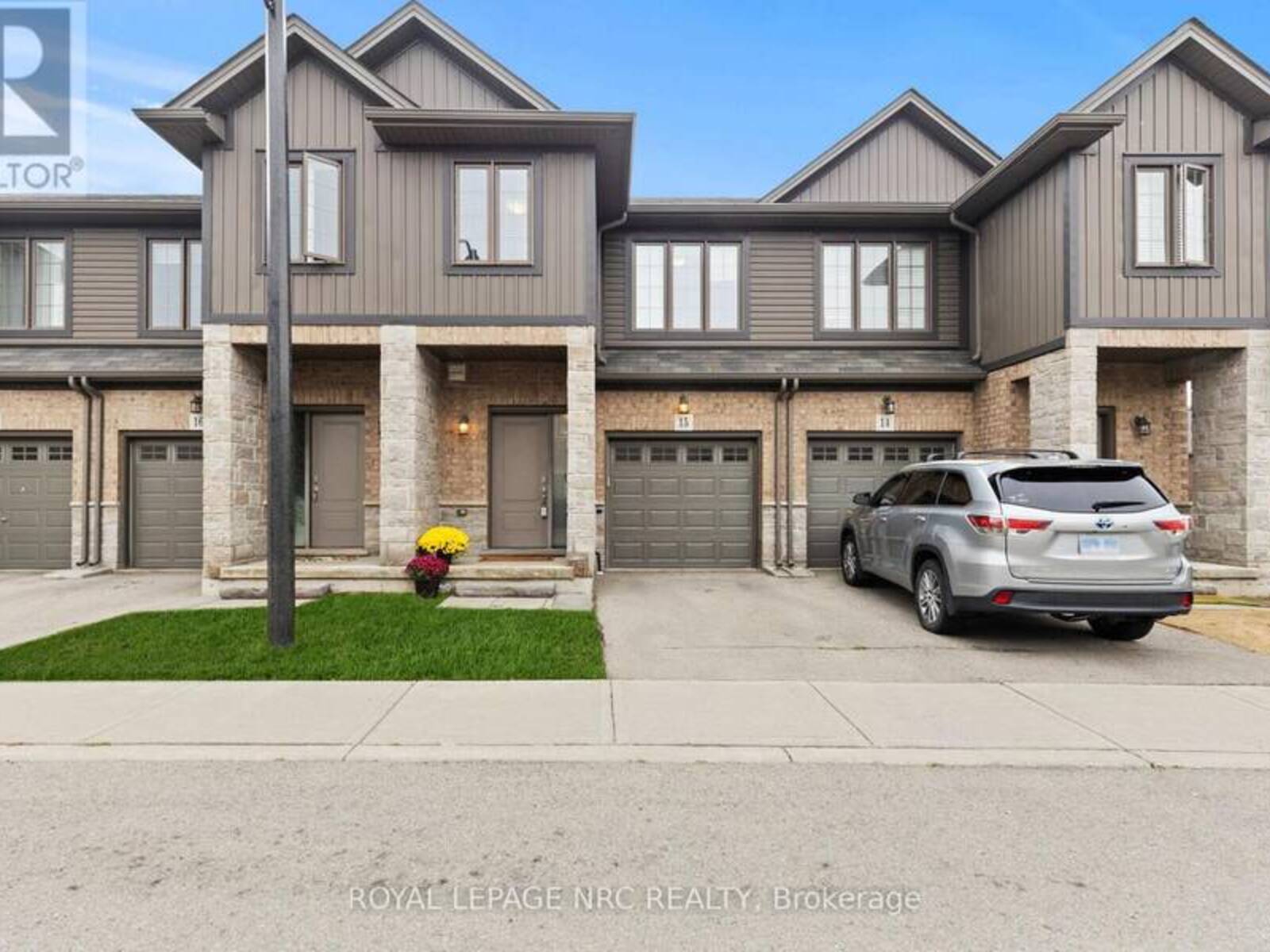 15 - 377 GLANCASTER ROAD, Hamilton, Ontario L9G 0G4