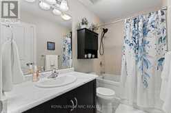 15 - 377 GLANCASTER ROAD | Hamilton Ontario | Slide Image Thirteen