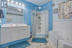 5136 MARSHALL ROAD | Niagara Falls Ontario | Slide Image Twelve