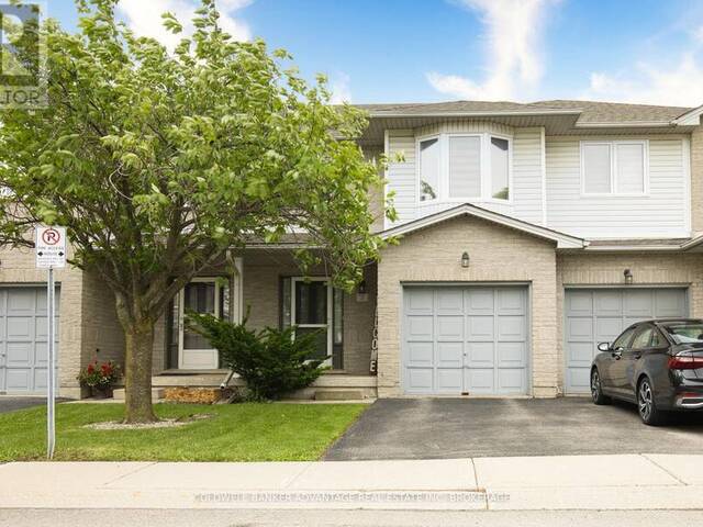 2 - 800 PARAMOUNT DRIVE Hamilton Ontario, L8J 3V8 - 3 Bedrooms Condo For Sale