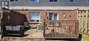 10 - 6263 VALLEY WAY | Niagara Falls Ontario | Slide Image Thirty-six