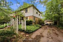 42 PRICE AVENUE | Welland Ontario | Slide Image Five