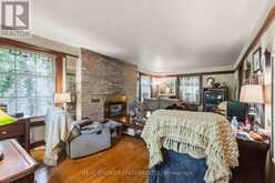 42 PRICE AVENUE | Welland Ontario | Slide Image Nine
