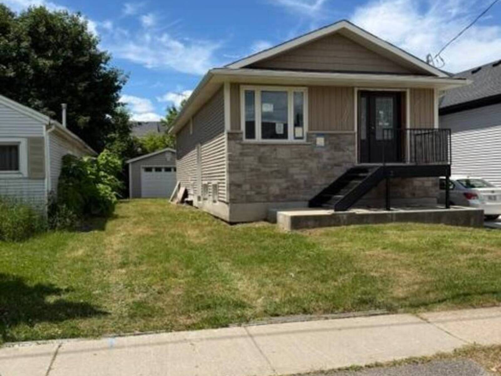 178 PELHAM ROAD, St. Catharines, Ontario L2S 1W3