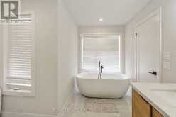 7386 SPLENDOUR DRIVE | Niagara Falls Ontario | Slide Image Sixteen