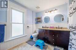 5285 THIRD AVENUE | Niagara Falls Ontario | Slide Image Fifteen