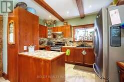 5285 THIRD AVENUE | Niagara Falls Ontario | Slide Image Six