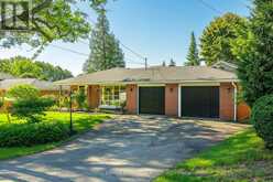 18 PANCAKE LANE | Fonthill Ontario | Slide Image Three