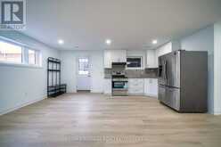 33 WEST FARMINGTON DRIVE | St. Catharines Ontario | Slide Image Thirty-four