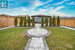 33 WEST FARMINGTON DRIVE | St. Catharines Ontario | Slide Image Thirty-seven