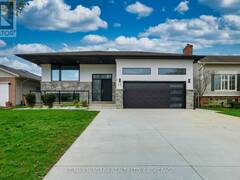 33 WEST FARMINGTON DRIVE St. Catharines Ontario, L2S 3S3