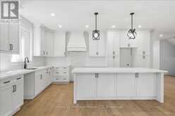 2476 COLANGELO DRIVE | Niagara Falls Ontario | Slide Image Thirteen
