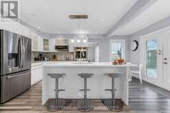 7 BAHAMA BAY | St. Catharines Ontario | Slide Image Two