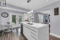 7 BAHAMA BAY | St. Catharines Ontario | Slide Image Seven