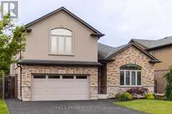 6415 CHRISTOPHER CRESCENT | Niagara Falls Ontario | Slide Image One
