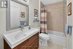 656 MEMORIAL DRIVE | Pelham Ontario | Slide Image Thirty-two