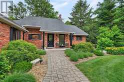 656 MEMORIAL DRIVE | Pelham Ontario | Slide Image Five