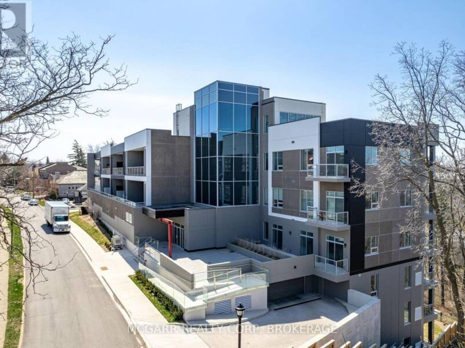 401 - 77 YATES STREET, St. Catharines, Ontario L2R 5R7