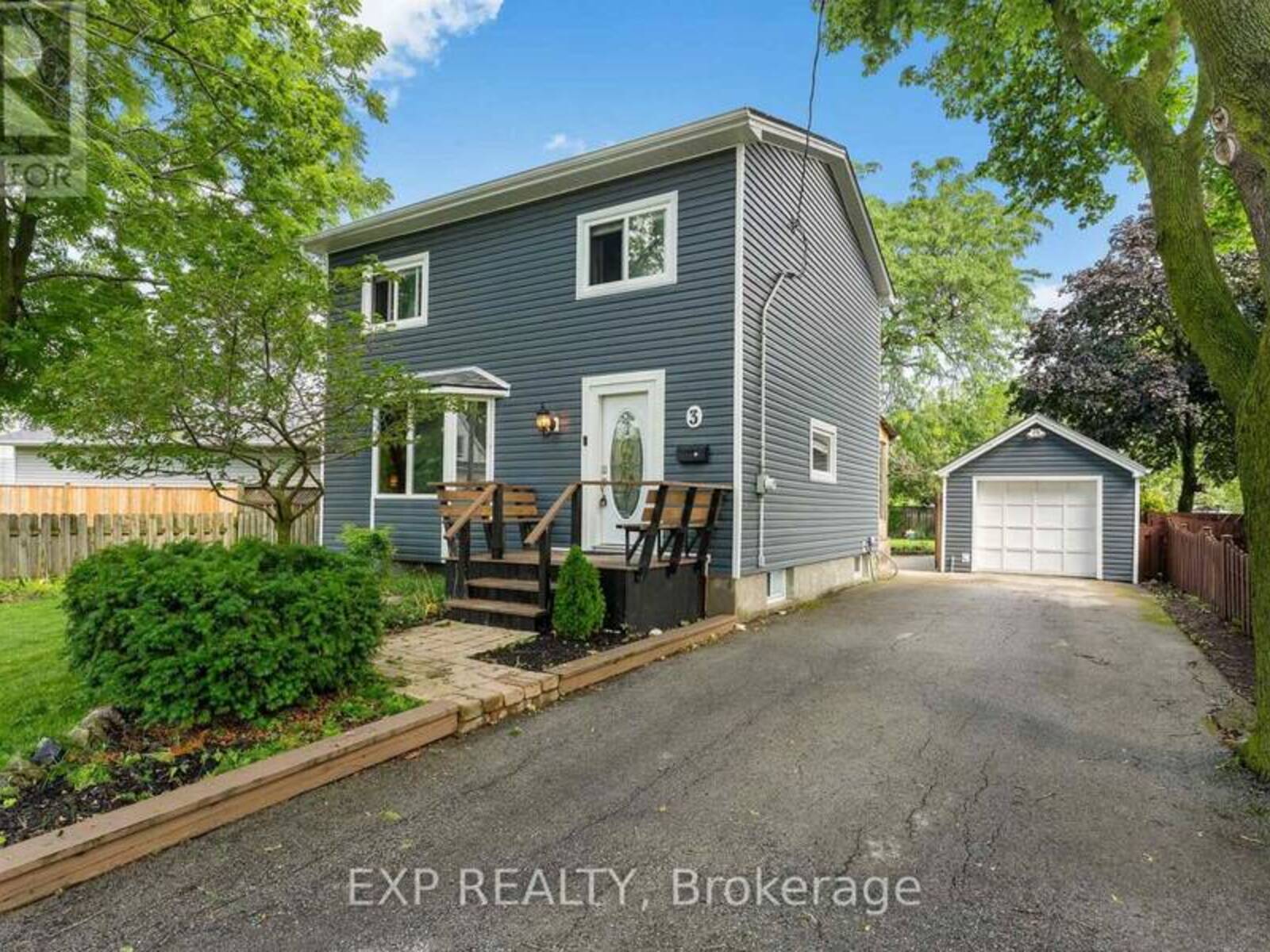 3 WINNIFRED AVENUE, St. Catharines, Ontario L2M 5X2