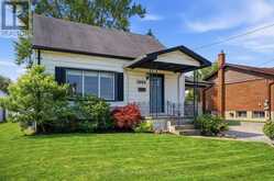 5888 KEITH STREET | Niagara Falls Ontario | Slide Image Three