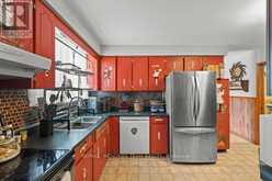 33 MEADOWBROOK CRESCENT | St. Catharines Ontario | Slide Image Ten