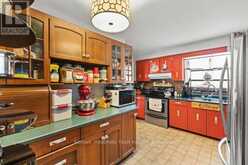 33 MEADOWBROOK CRESCENT | St. Catharines Ontario | Slide Image Eleven