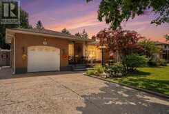 33 MEADOWBROOK CRESCENT | St. Catharines Ontario | Slide Image Two