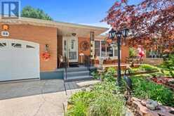 33 MEADOWBROOK CRESCENT | St. Catharines Ontario | Slide Image Three