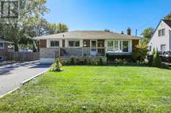 6528 STAMFORD GREEN DRIVE | Niagara Falls Ontario | Slide Image Two