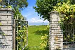 53 BEACHVIEW DRIVE | St. Catharines Ontario | Slide Image Six