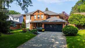 4 GREENVALE COURT | Fonthill Ontario | Slide Image One