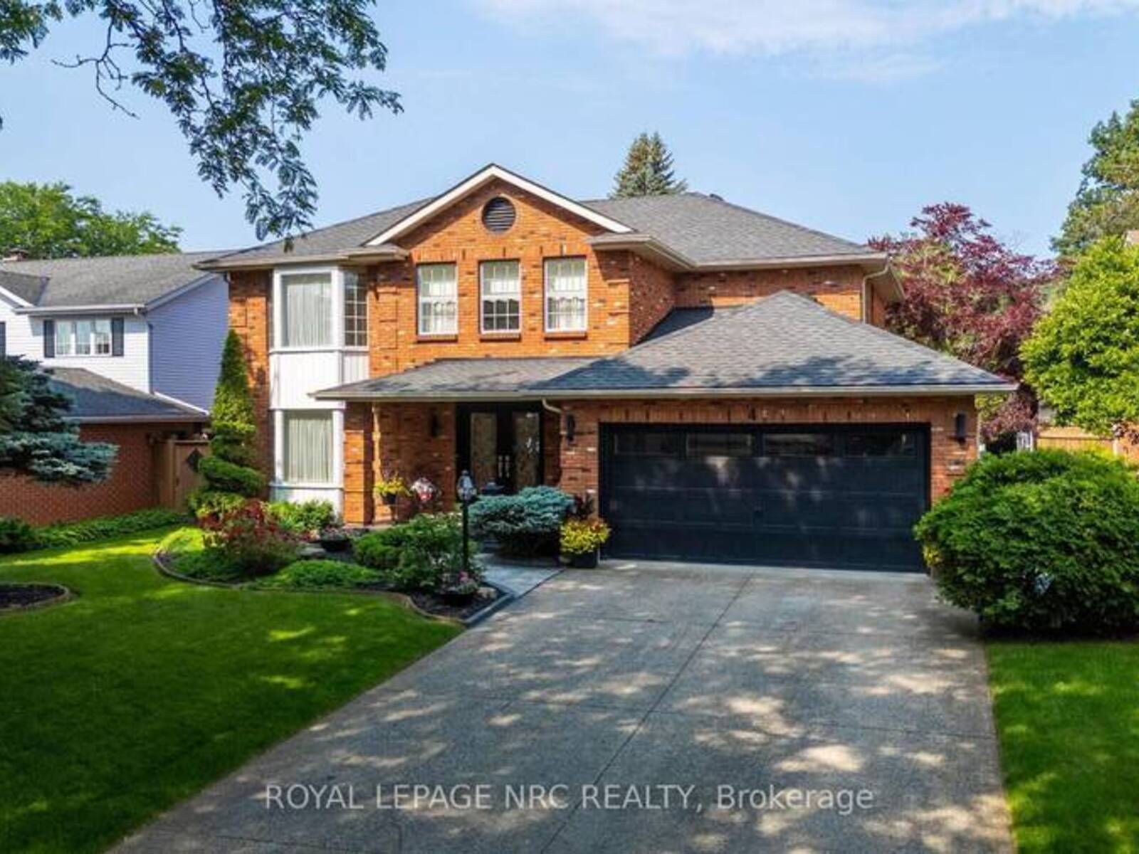 4 GREENVALE COURT, Fonthill, Ontario L0S 1E1