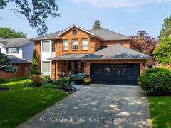 4 GREENVALE COURT Fonthill Ontario, L0S 1E1