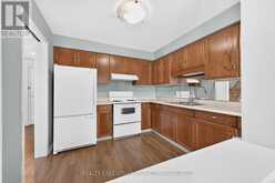 6 - 6044 SWAYZE DRIVE | Niagara Falls Ontario | Slide Image Eleven