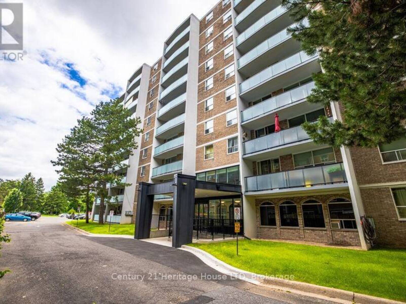 303 - 359 GENEVA STREET, St. Catharines, Ontario L2N 2G5