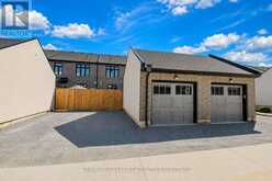 153 SUMMERSIDES BOULEVARD | Fonthill Ontario | Slide Image Five