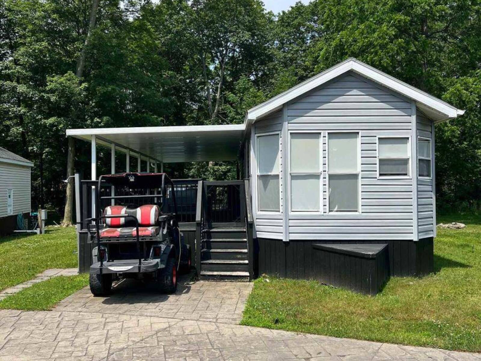 22 HICKORY LANE, Port Colborne, Ontario L0S 1R0