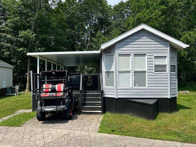 22 HICKORY LANE Port Colborne Ontario, L0S 1R0 - 2 Bedrooms Home For Sale