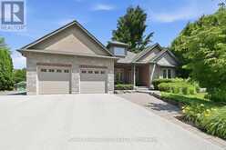 167 WELLAND ROAD | Fonthill Ontario | Slide Image One