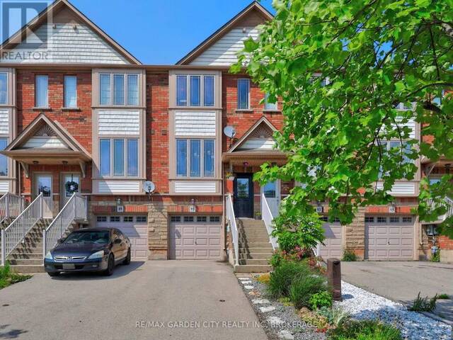 91 WILLOW LANE Grimsby Ontario, L3M 0B2 - 2 Bedrooms Home For Sale